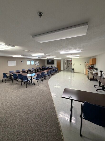 More Photos Of 2860 Northpark Ave, Huntington Office For Sale