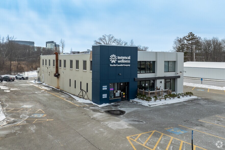 More Photos Of 665 Cochituate Rd, Framingham Coworking Space