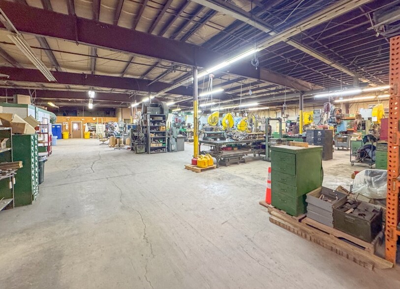 More Photos Of 4000 Technology Park Blvd, Auburn Warehouse For Lease