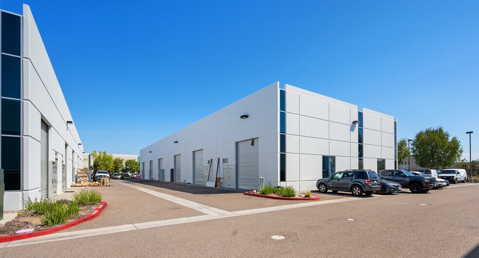 More Photos Of 14055 Kirkham Way, Poway Manufacturing For Lease