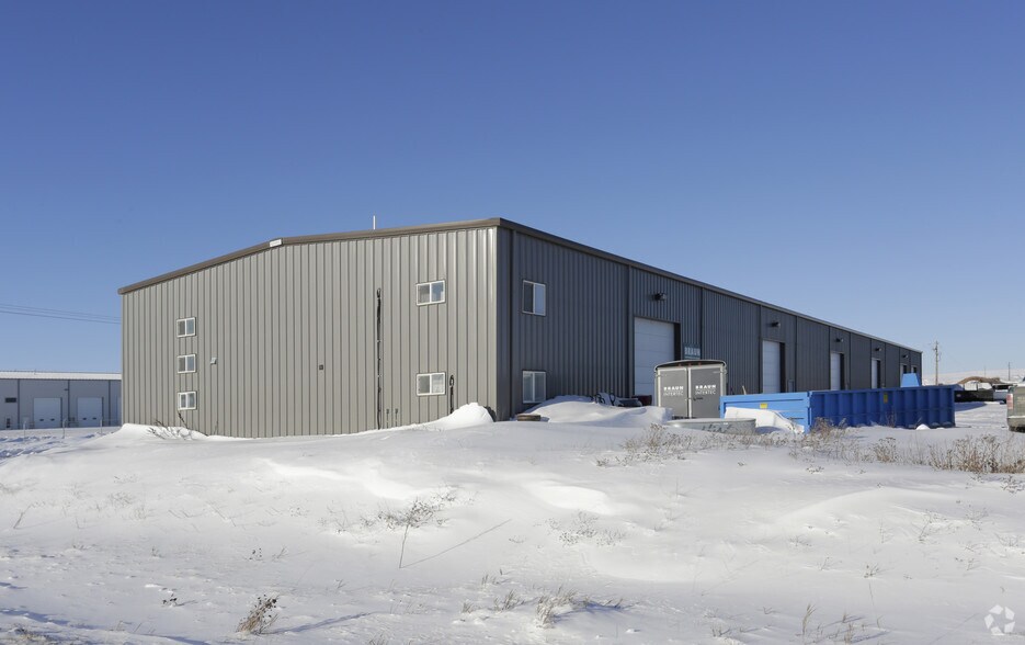 More Photos Of 5806 Baldwin Ln, Williston Warehouse For Lease