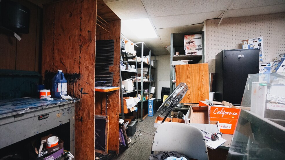 More Photos Of 1031 Price St, Scranton Flex For Sale