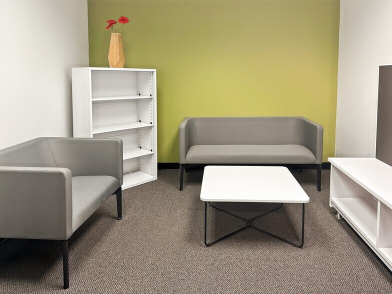 More Photos Of 1100 Poydras St, New Orleans Coworking Space