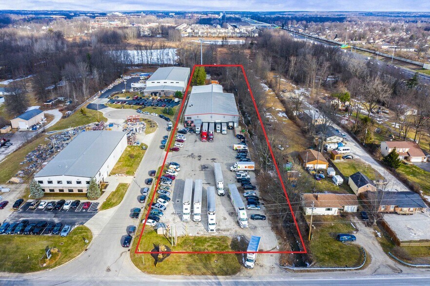 More Photos Of 3882 Agler Rd, Columbus Warehouse For Lease