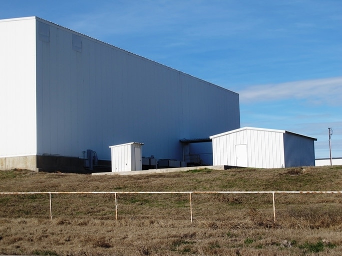 More Photos Of 72 Gibbons Rd, Sherman Refrigeration Cold Storage For Lease