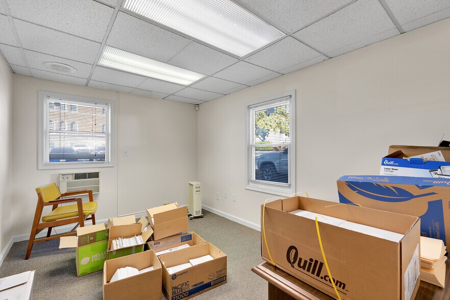 More Photos Of 300 Allegheny Ave, Towson Office For Sale