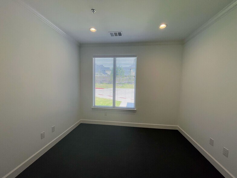 More Photos Of 400 Stonebrook Pky, Frisco Medical For Lease