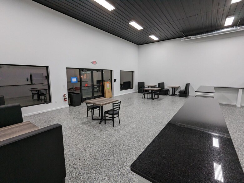 More Photos Of 2035 Orchard Dr, Brookings Restaurant For Sale