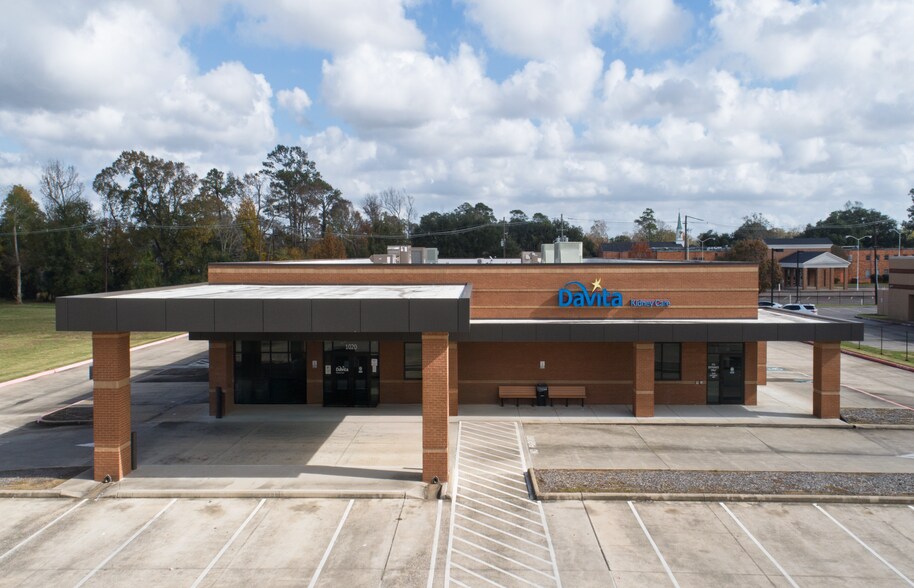 More Photos Of 1020 N 14th St, Beaumont Medical For Sale