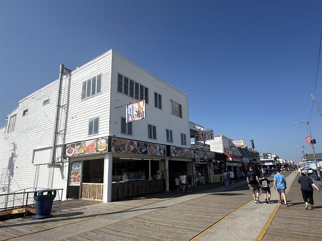 More Photos Of 4211 Ocean Ave, Wildwood Hotel For Sale