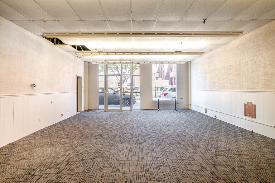 More Photos Of 109 Hampton St, Rock Hill Storefront Retail Office For Sale