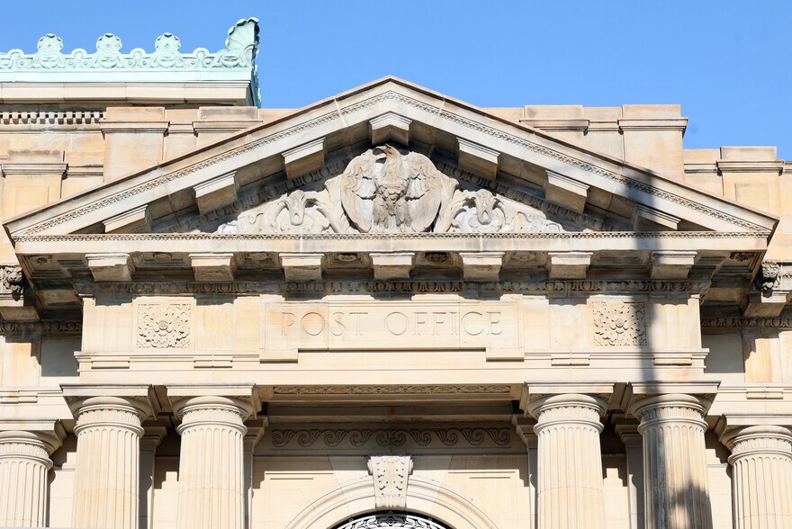 More Photos Of 1300 Jefferson Ave, Toledo Post Office For Lease