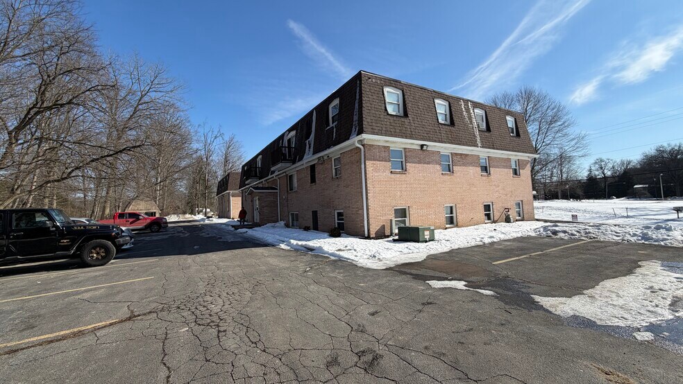 More Photos Of 3100 Beal St, Warren Apartments For Sale
