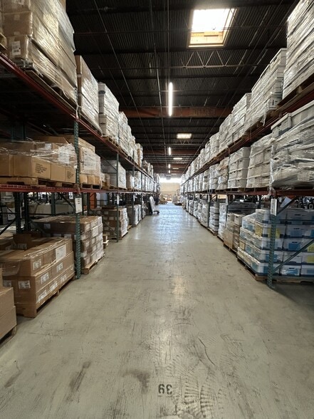 More Photos Of 4900 Frolich Ln, Hyattsville Warehouse For Lease