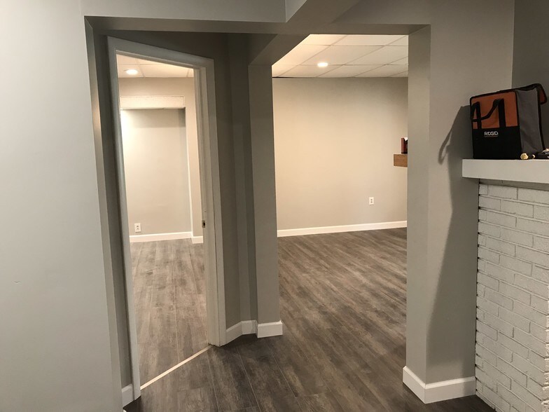 More Photos Of 485-487 Front St, Berea Office Residential For Sale