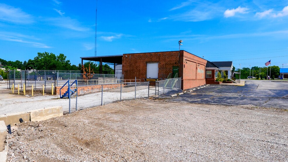 More Photos Of 50 Southeast Ave, Tallmadge Freestanding For Sale