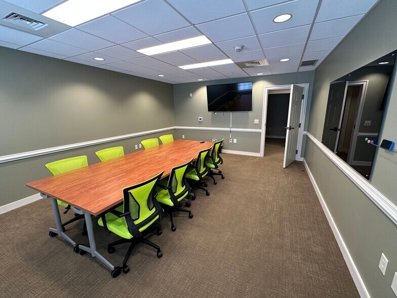 More Photos Of 10 N Church St, West Chester Coworking Space