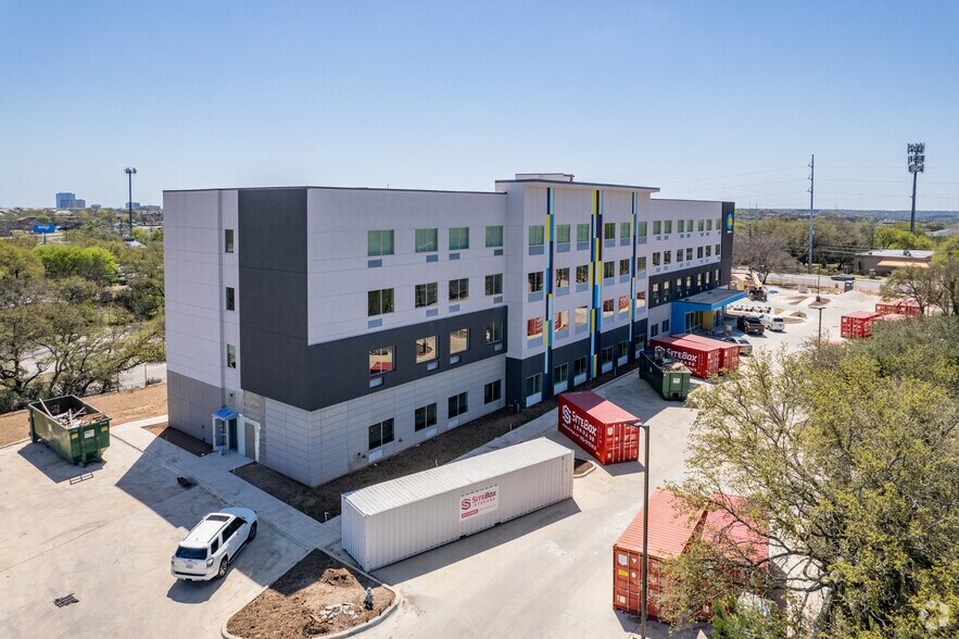 Primary Photo Of 11603 Jollyville Rd, Austin Hotel For Sale