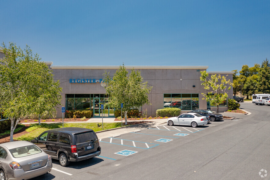 Primary Photo Of 100 Westridge Dr, Watsonville Research And Development For Lease