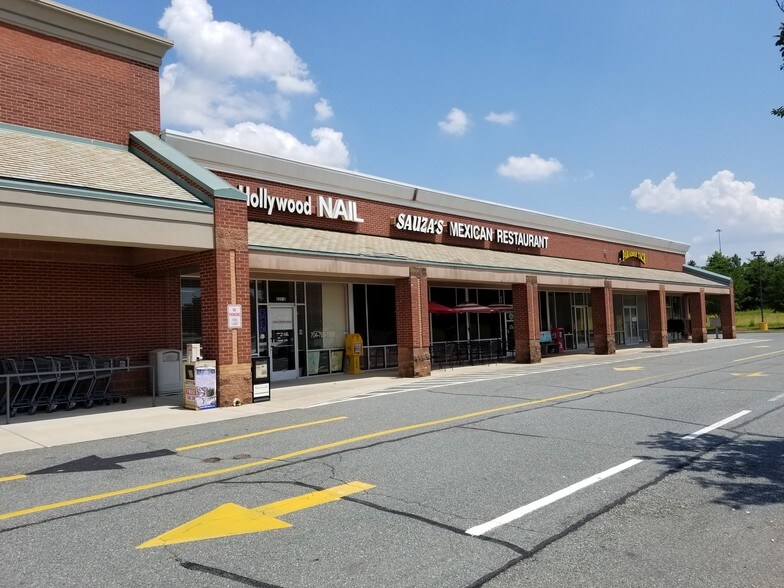 More Photos Of 835 Williamson Rd, Mooresville Unknown For Lease