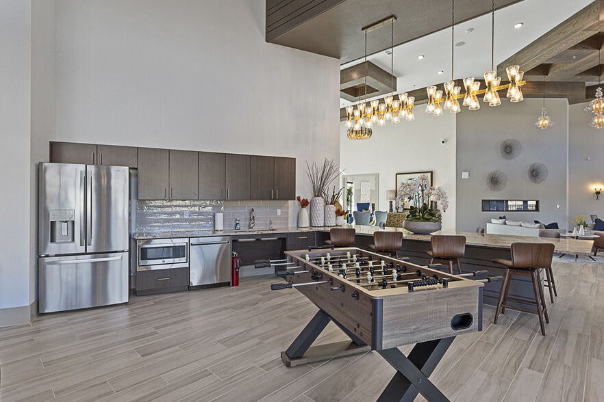 More Photos Of 900 Cinema Dr, Hudson Oaks Apartments For Lease