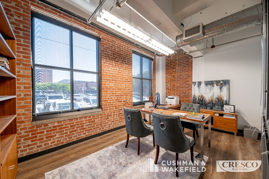 More Photos Of 737 Bolivar Rd, Cleveland Office For Lease
