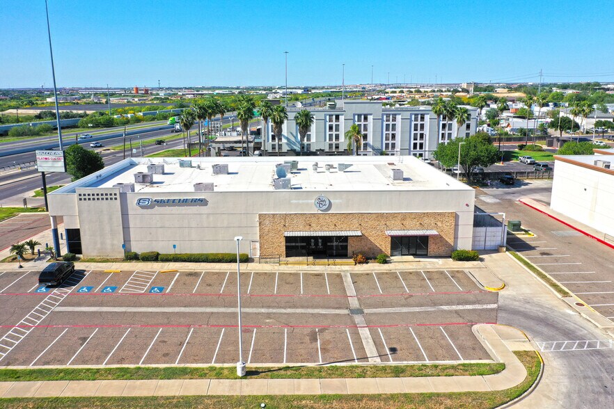 More Photos Of 7901 San Dario Ave, Laredo General Retail For Sale