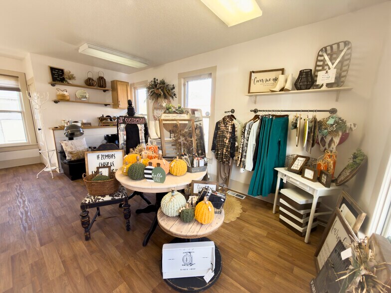 More Photos Of 138 N Linden St, Lamoni General Retail For Sale