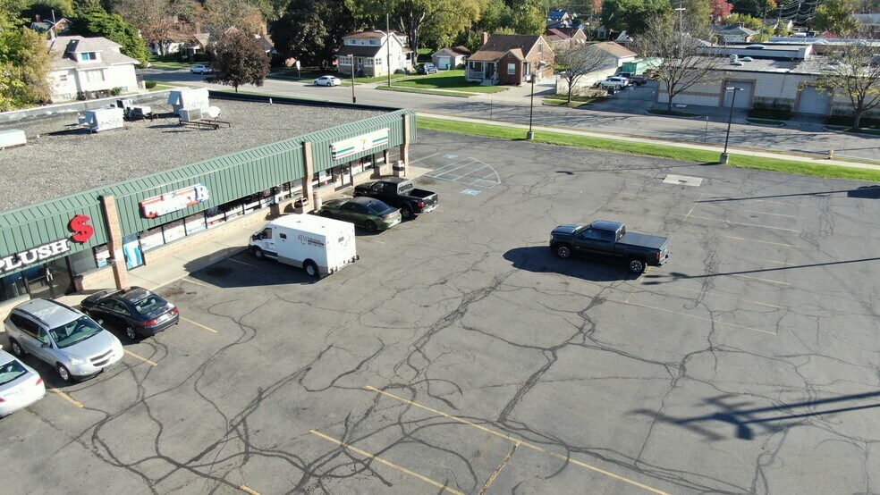 More Photos Of 14919-15013 E Nine Mile Rd, Eastpointe Unknown For Lease