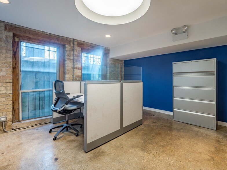 More Photos Of 1755 N Damen Ave, Chicago Office Residential For Lease
