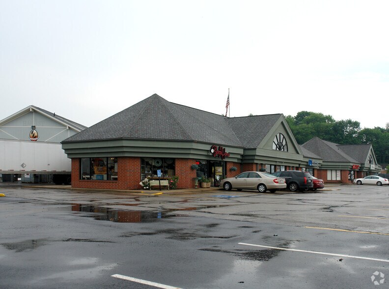 More Photos Of 4601-4719 Fulton Dr, Canton Unknown For Lease