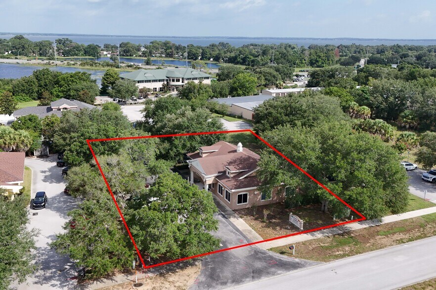 More Photos Of 1801 Salk Ave, Tavares Medical For Sale