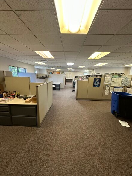 More Photos Of 9201 E 63rd St, Raytown Office For Lease
