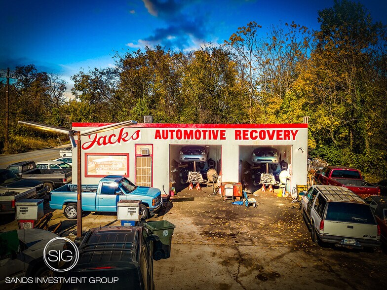 Primary Photo Of 1195 Third St, Macon-Bibb Service Station For Sale