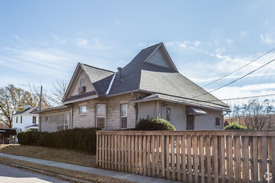 More Photos Of 841 S Cooper St, Memphis Office Residential For Lease
