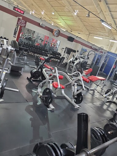 More Photos Of 9002 Memphis Dr, Lubbock Sports And Entertainment For Sale