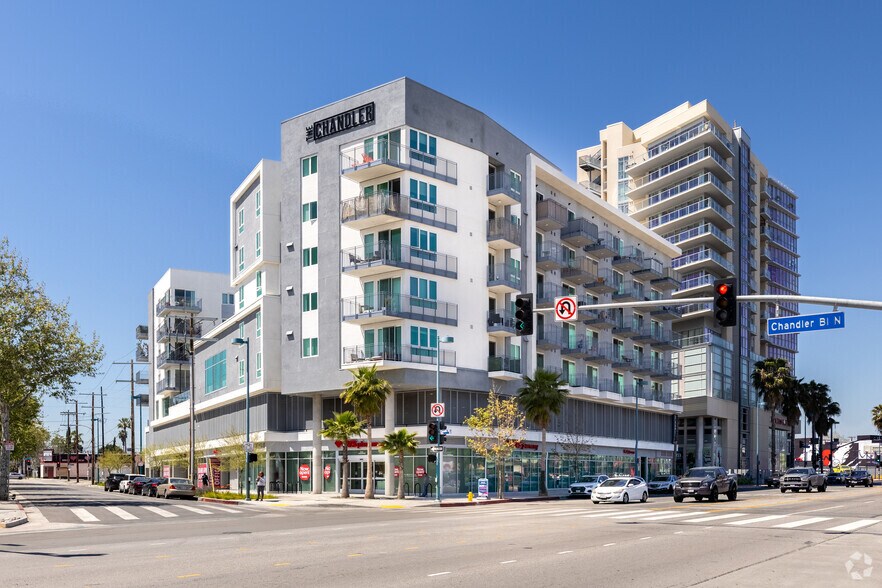 Primary Photo Of 5401 Lankershim Blvd, North Hollywood Apartments For Lease