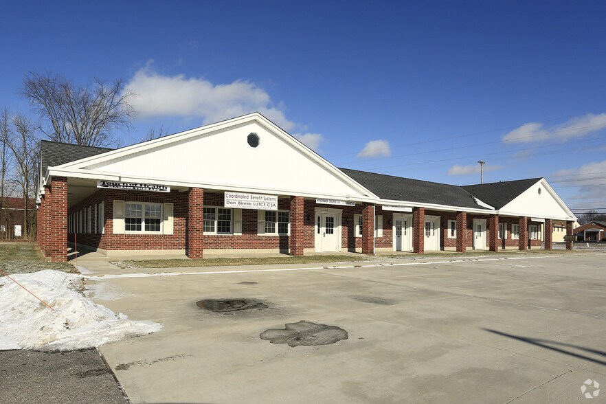 More Photos Of 419 Main St, Grafton Office For Lease