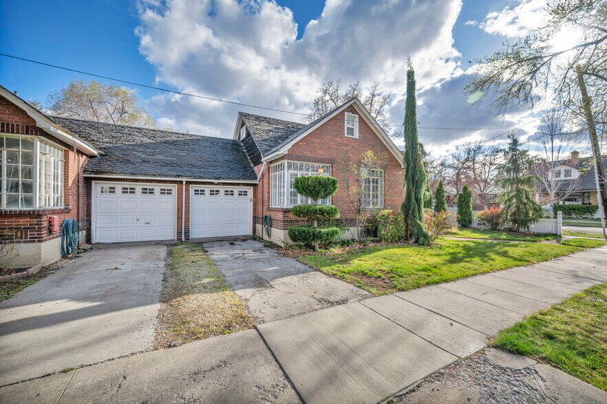 More Photos Of 588 Saint Lawrence Ave, Reno Multifamily For Sale