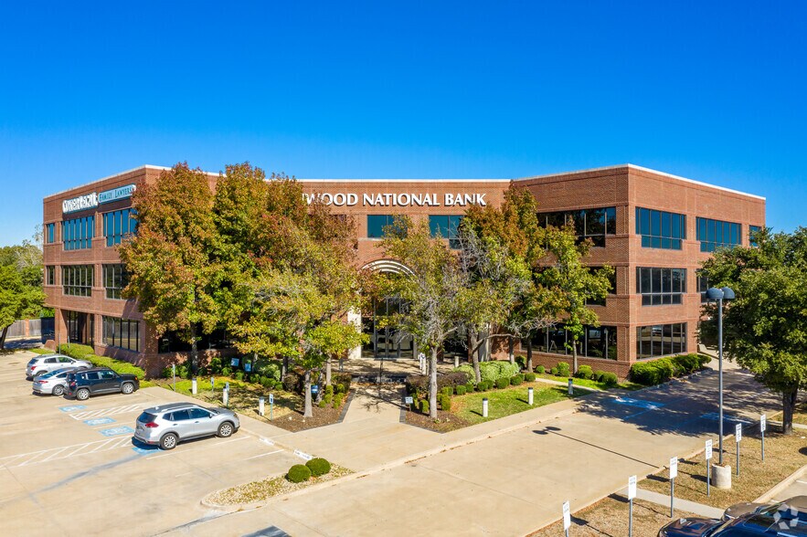 Primary Photo Of 2220 San Jacinto Blvd, Denton Office For Lease