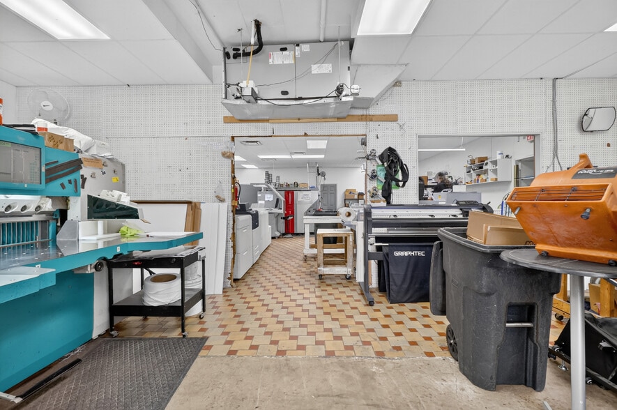 More Photos Of 119 Main St, Auburndale Storefront Retail Office For Sale