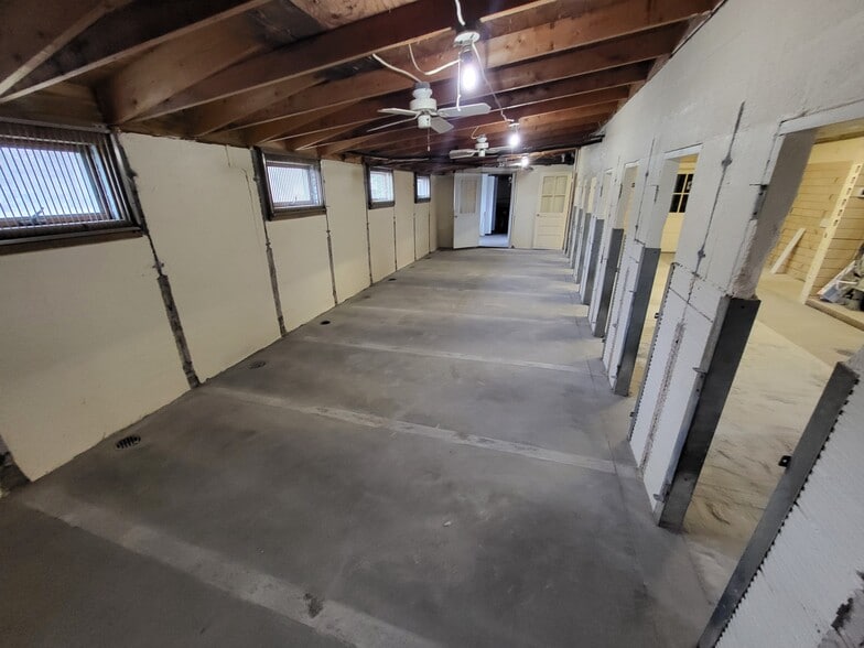 More Photos Of 320 Glebe Rd, Easton Office For Sale