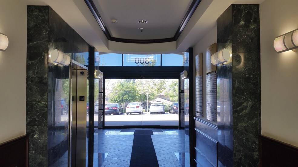 More Photos Of 300 Harding Blvd, Roseville Office For Lease