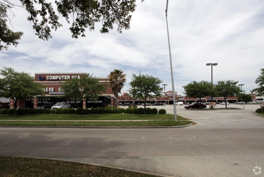Primary Photo Of 7758 W Tidwell Rd, Houston Unknown For Lease