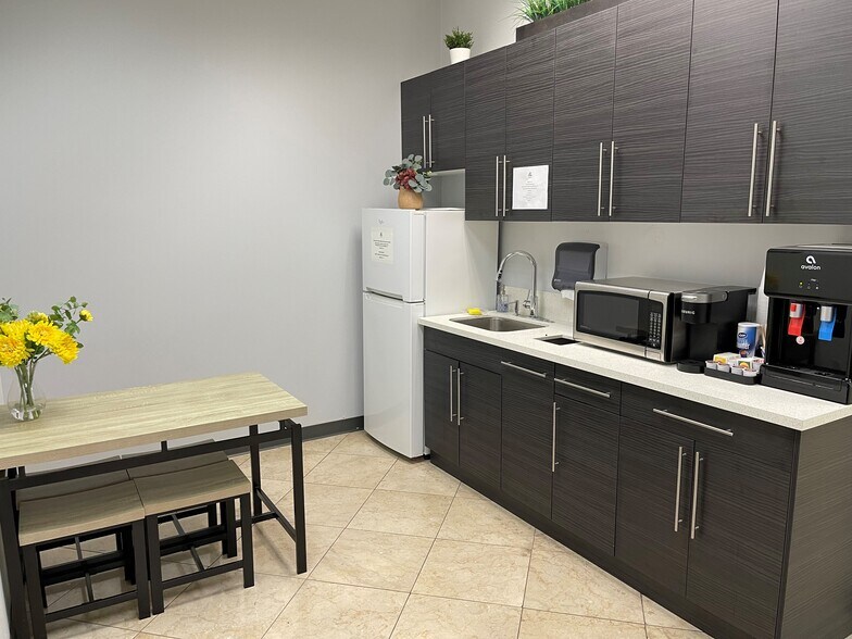 More Photos Of 17528-17588 E Rowland St, City Of Industry Light Distribution For Lease