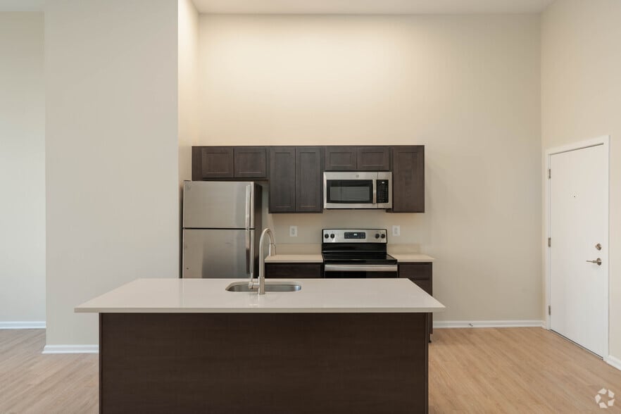 More Photos Of 413 N Howard St, Baltimore Apartments For Lease