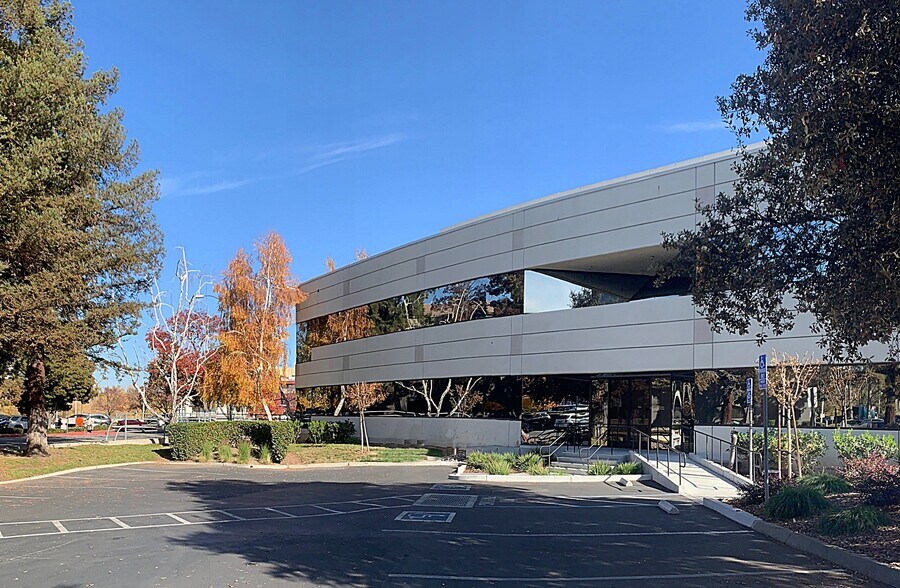 Primary Photo Of 910 Campisi Way, Campbell Loft Creative Space For Lease