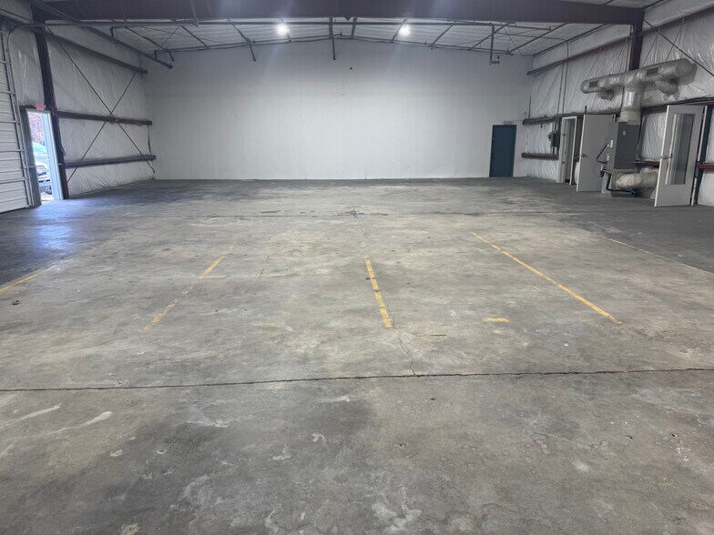 More Photos Of 3609 River Rd, Johns Island Flex For Lease