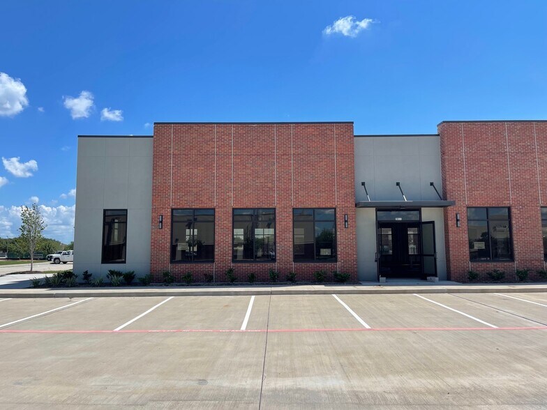 More Photos Of 2803 Imperia Dr, Sugar Land Unknown For Lease