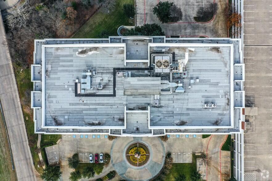 More Photos Of 2600 N Central Expy, Richardson Office For Lease